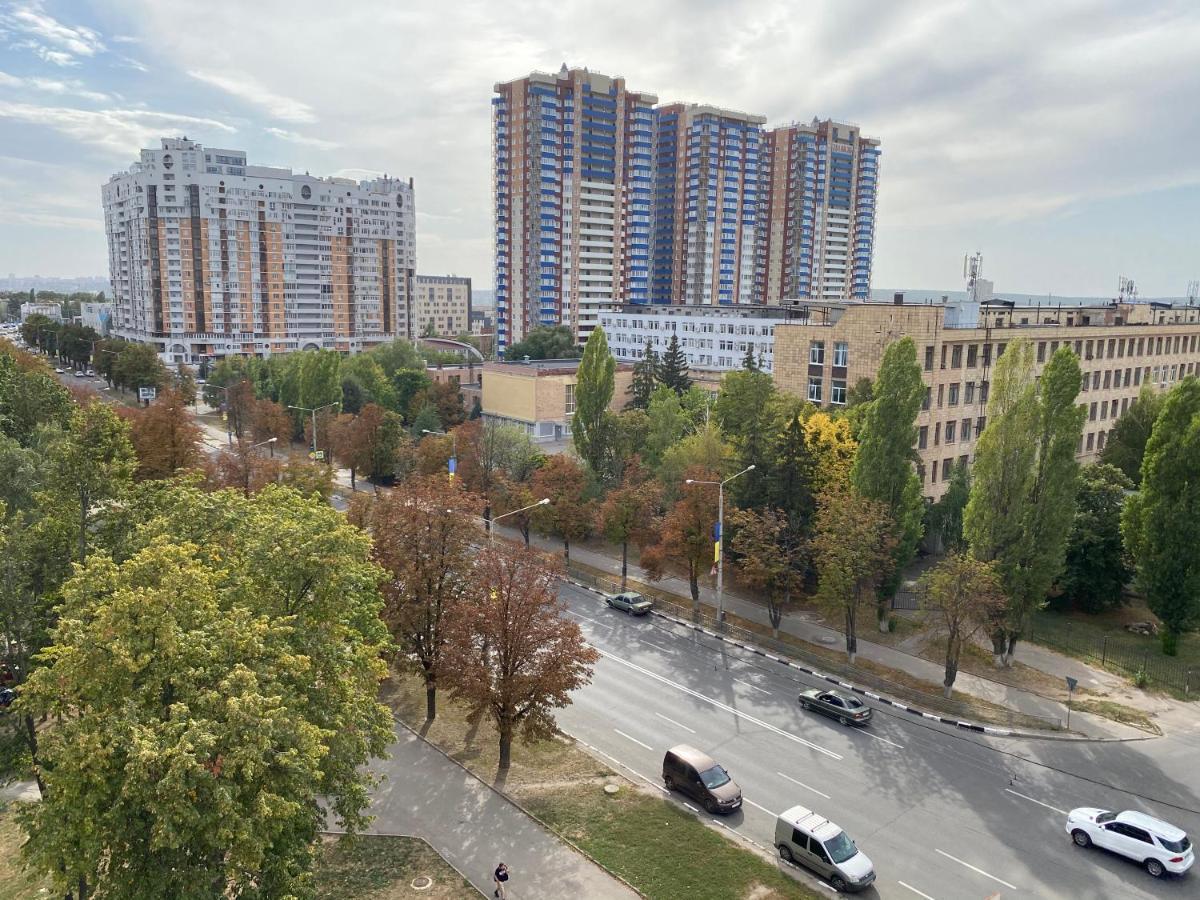Modern Apartment With Panoramic View Near Metro 23August Kharkiv Eksteriør bilde
