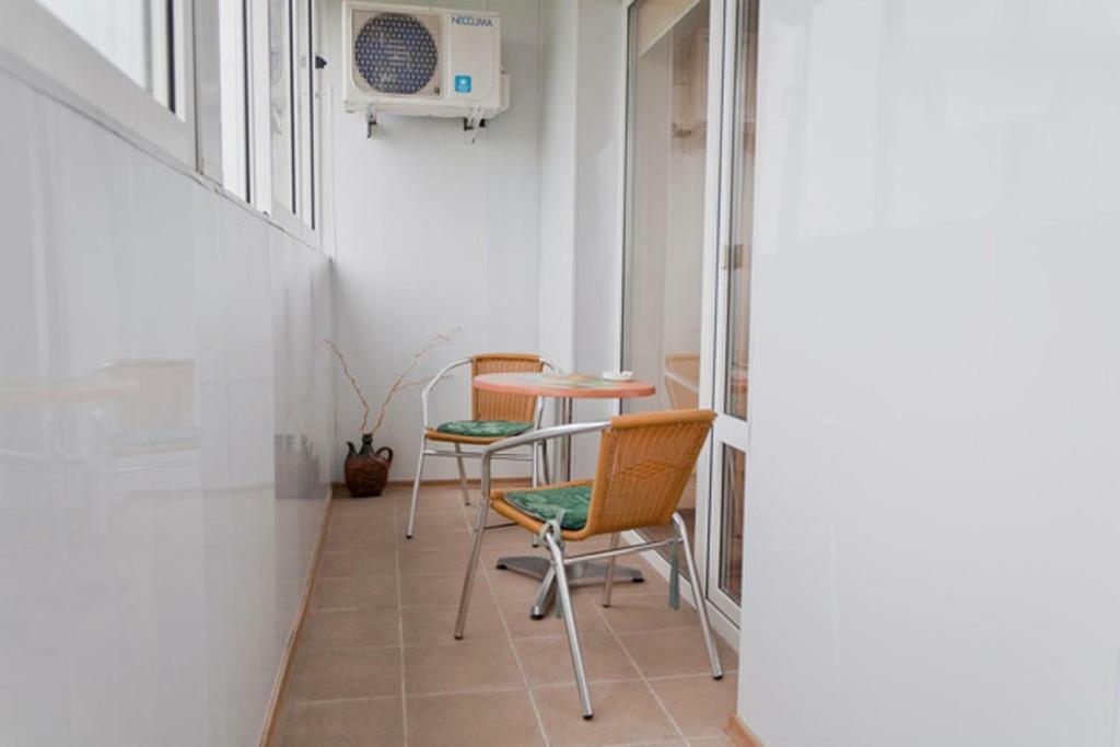Modern Apartment With Panoramic View Near Metro 23August Kharkiv Eksteriør bilde