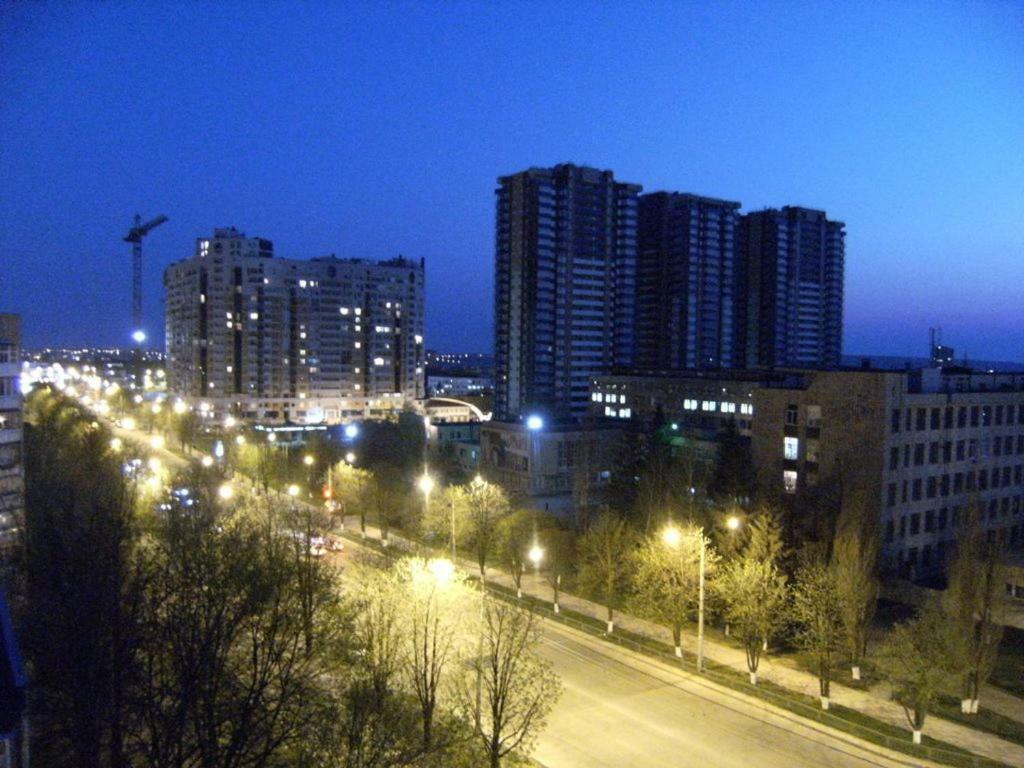 Modern Apartment With Panoramic View Near Metro 23August Kharkiv Eksteriør bilde
